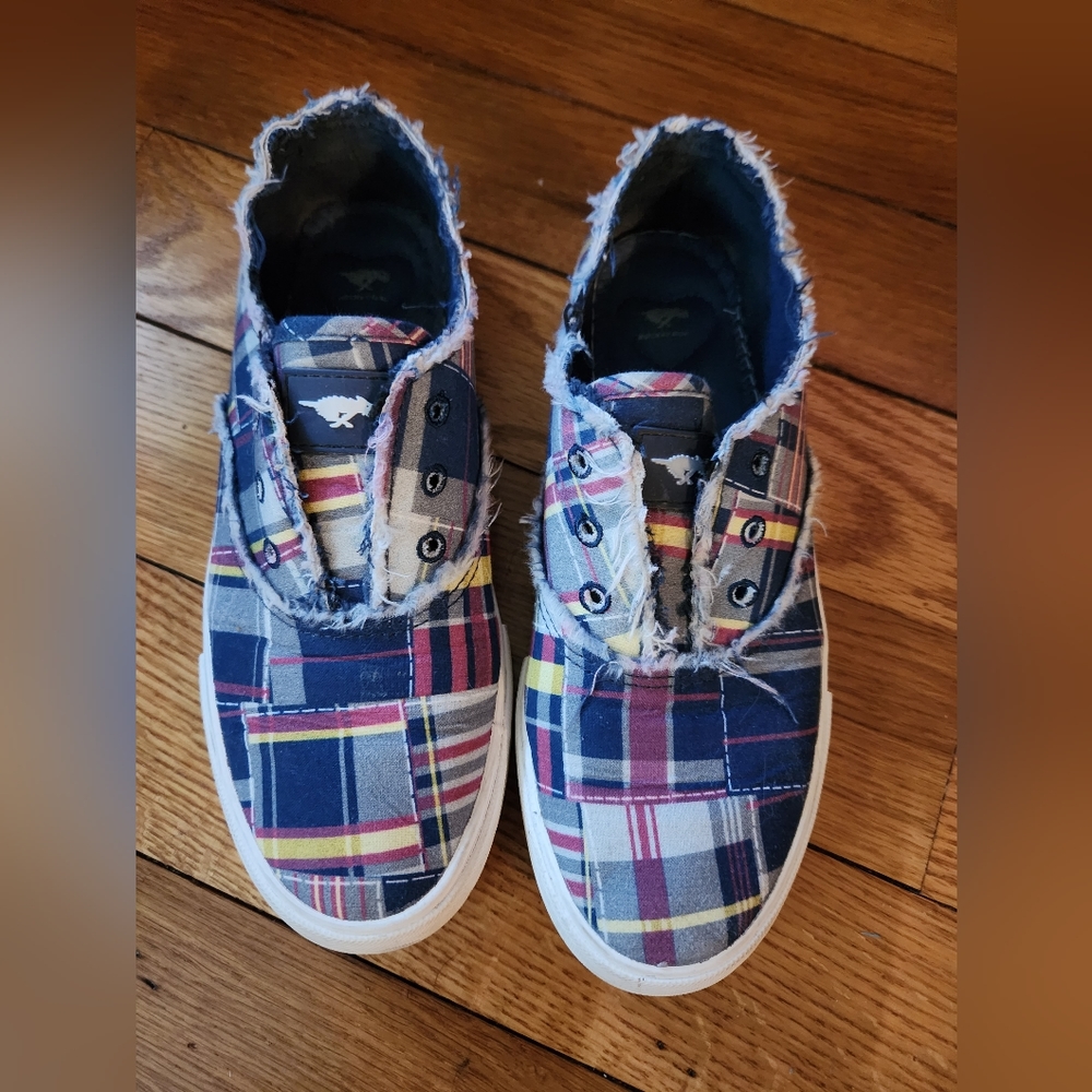 Rocket dog slip on sneaker